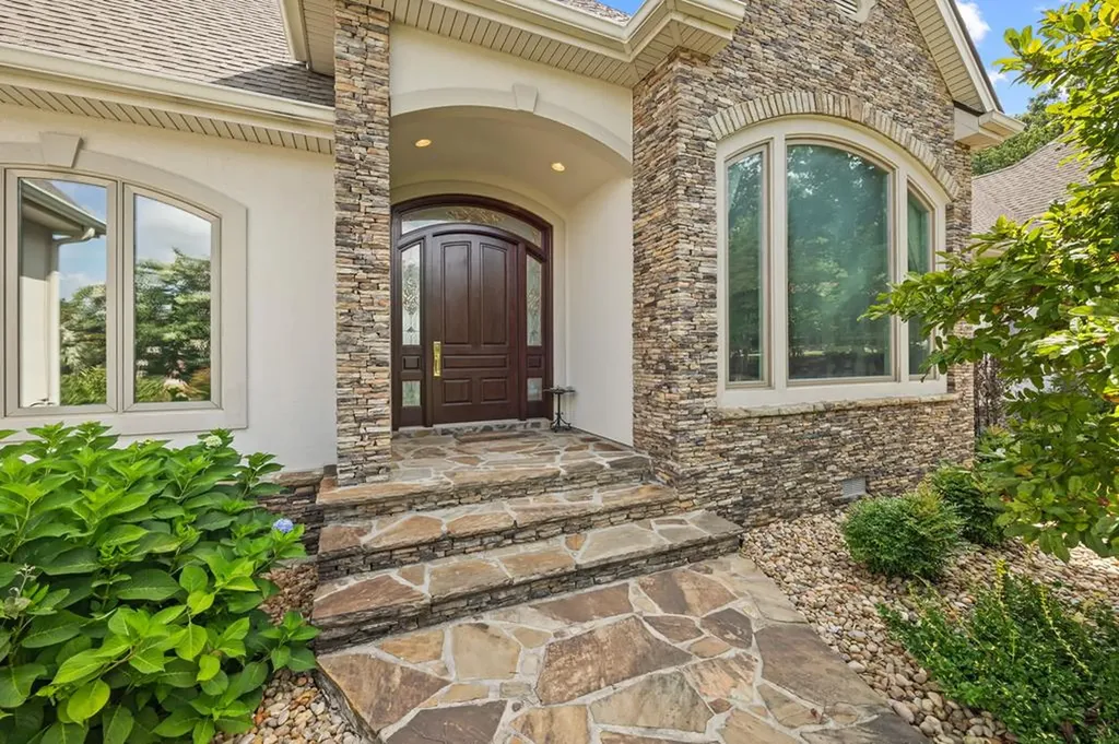 31 Markham Terrace Crossville TN 38558