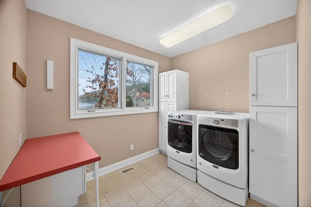 31 Markham Terrace Crossville TN 38558