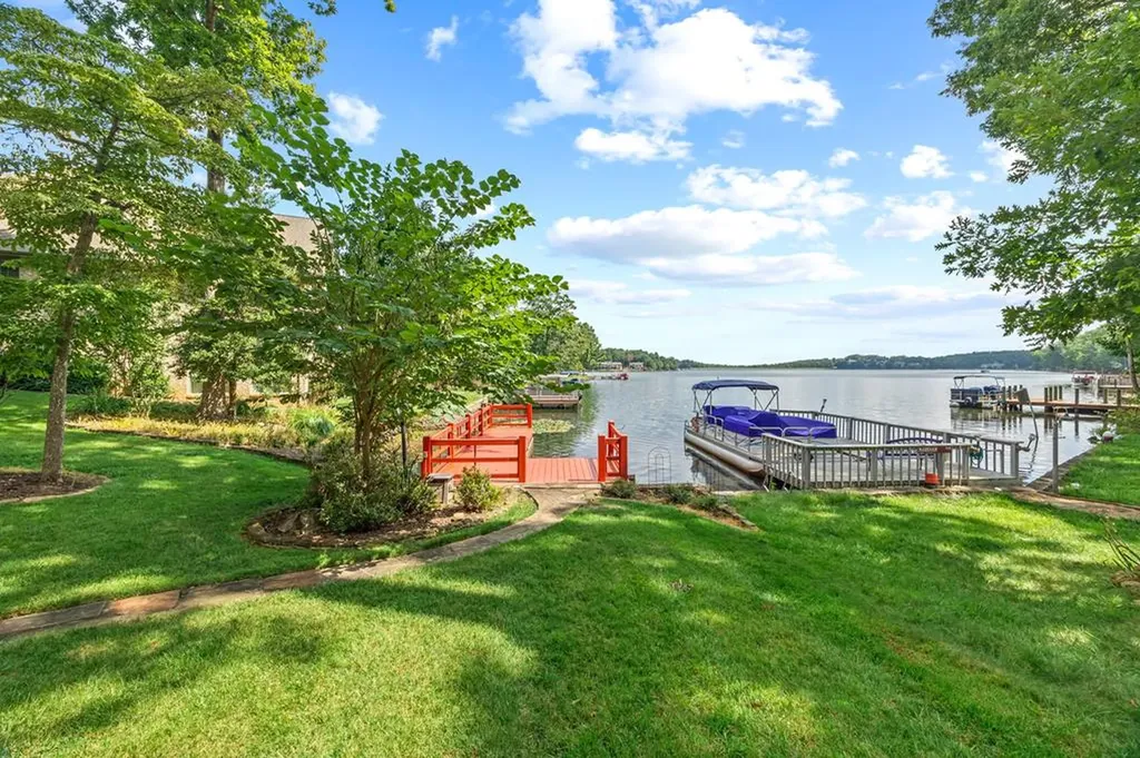 31 Markham Terrace Crossville TN 38558