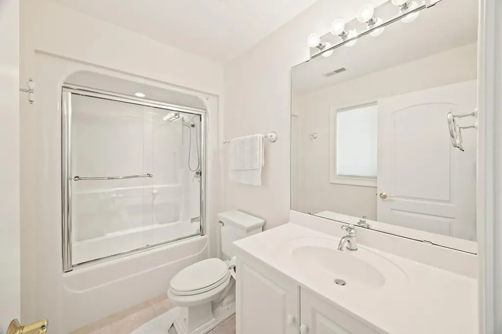 31 Markham Terrace Crossville TN 38558