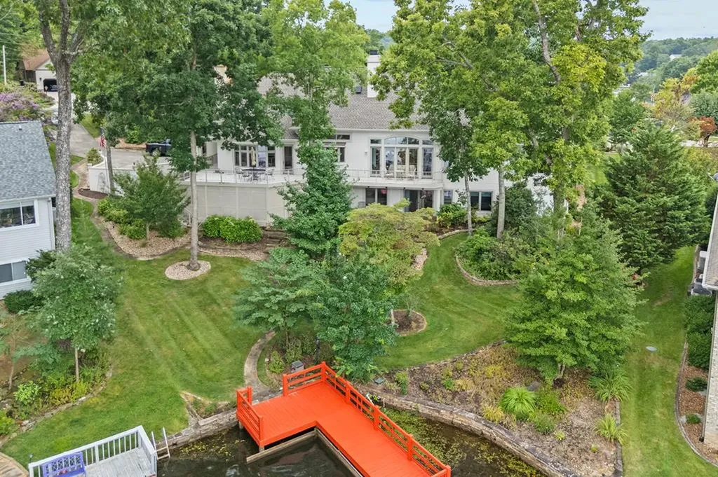 31 Markham Terrace Crossville TN 38558