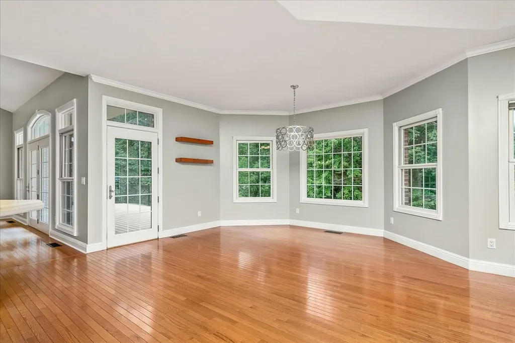 172 Sandpiper Loop Crossville TN 38555