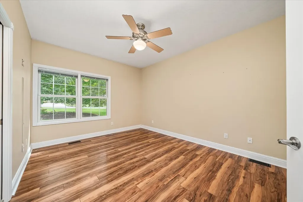 172 Sandpiper Loop Crossville TN 38555