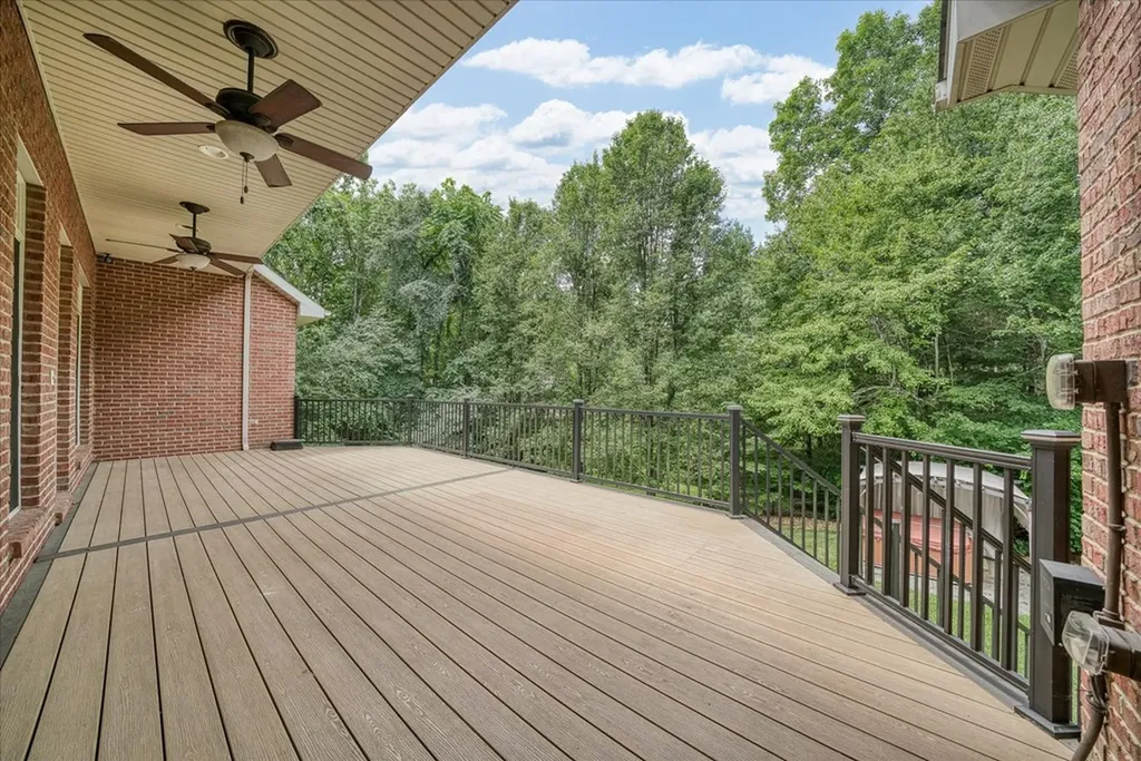 172 Sandpiper Loop Crossville TN 38555