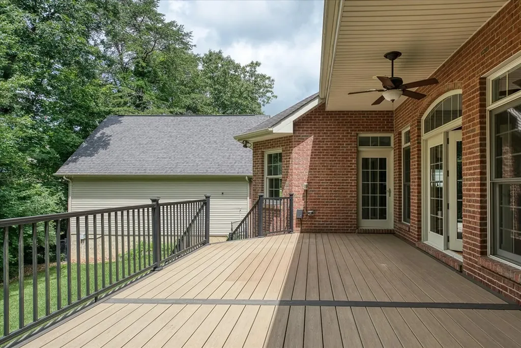 172 Sandpiper Loop Crossville TN 38555