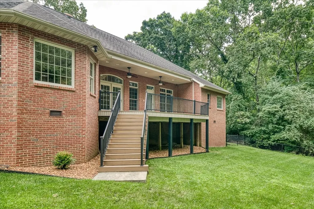 172 Sandpiper Loop Crossville TN 38555