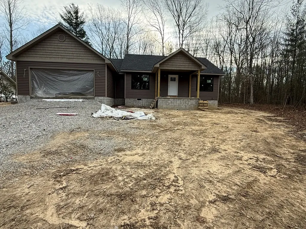 2075 Allardt Tinch Road Jamestown TN 38556