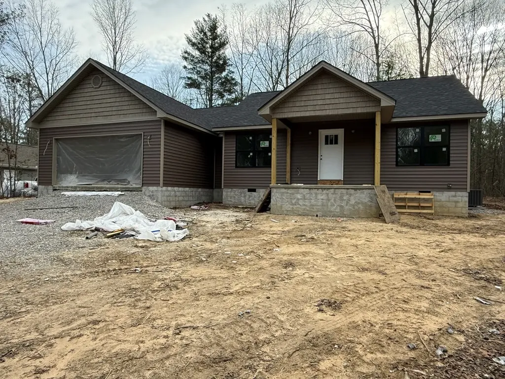 2075 Allardt Tinch Road Jamestown TN 38556