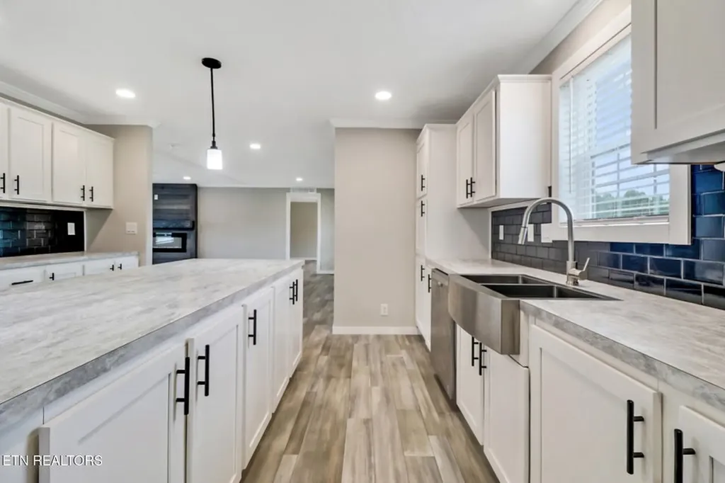 420 Southern Lane Oneida TN 37841