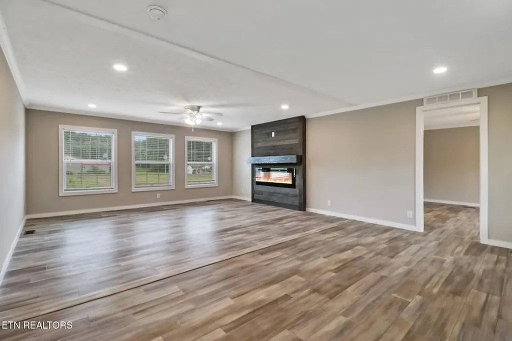 420 Southern Lane Oneida TN 37841