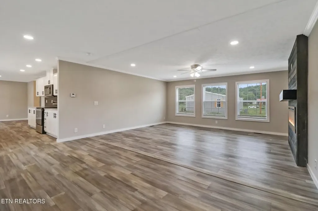 420 Southern Lane Oneida TN 37841