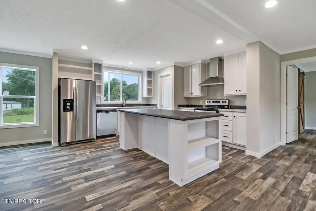 126 Pullman Lane Oneida TN 37841