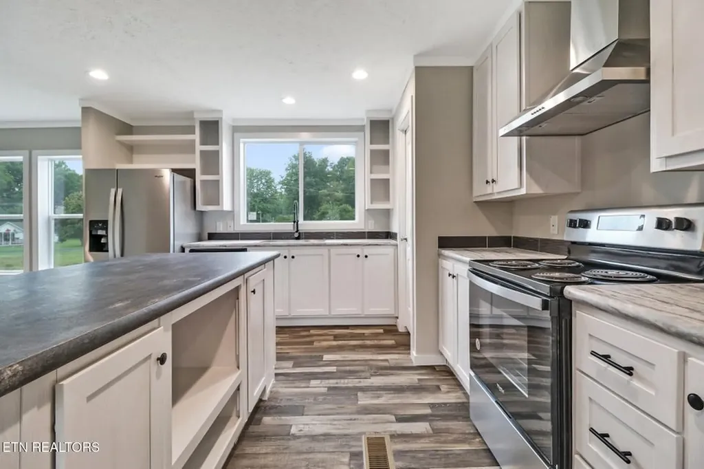 126 Pullman Lane Oneida TN 37841