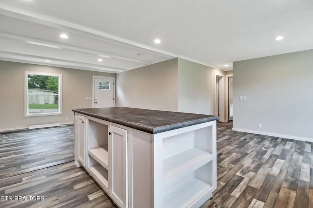 126 Pullman Lane Oneida TN 37841