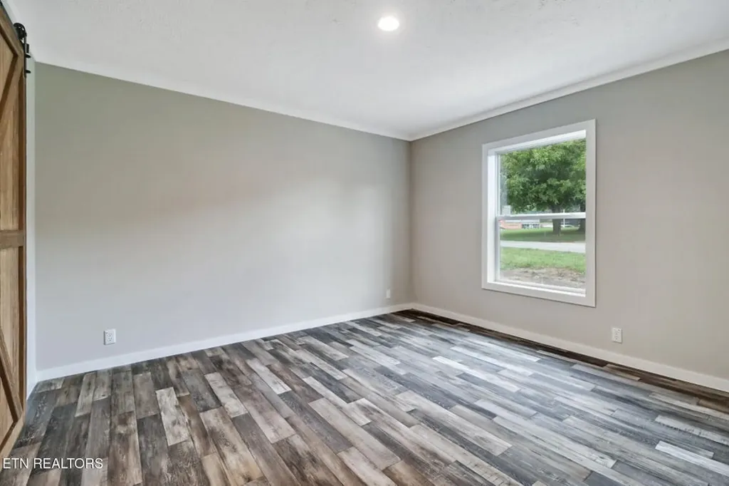 126 Pullman Lane Oneida TN 37841