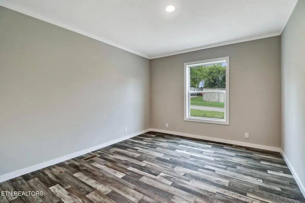 126 Pullman Lane Oneida TN 37841