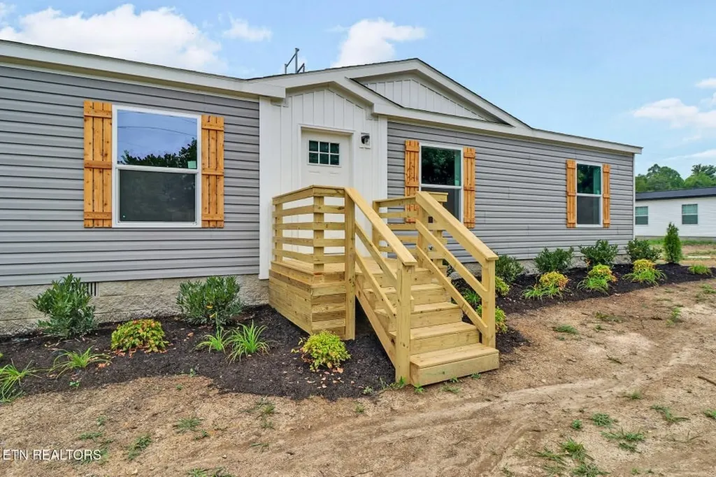 126 Pullman Lane Oneida TN 37841