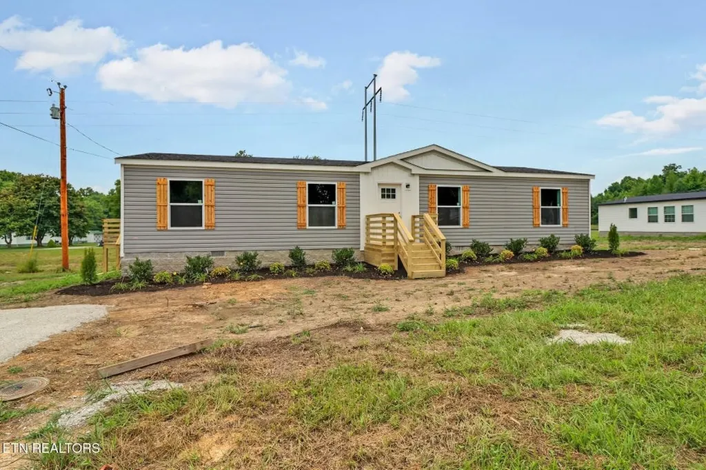 126 Pullman Lane Oneida TN 37841