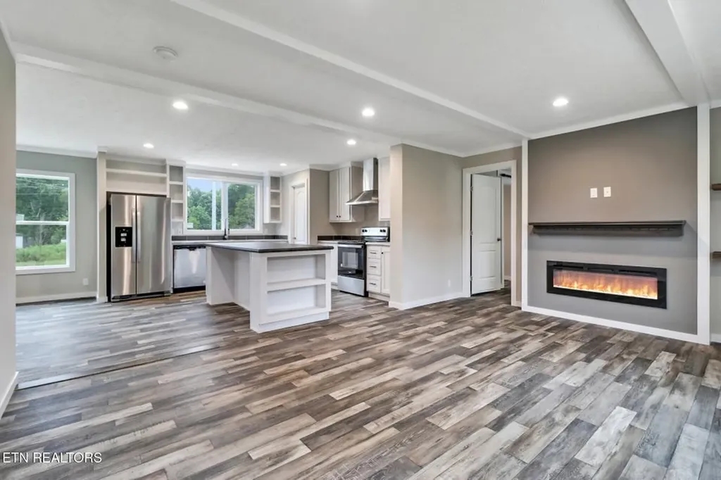 126 Pullman Lane Oneida TN 37841