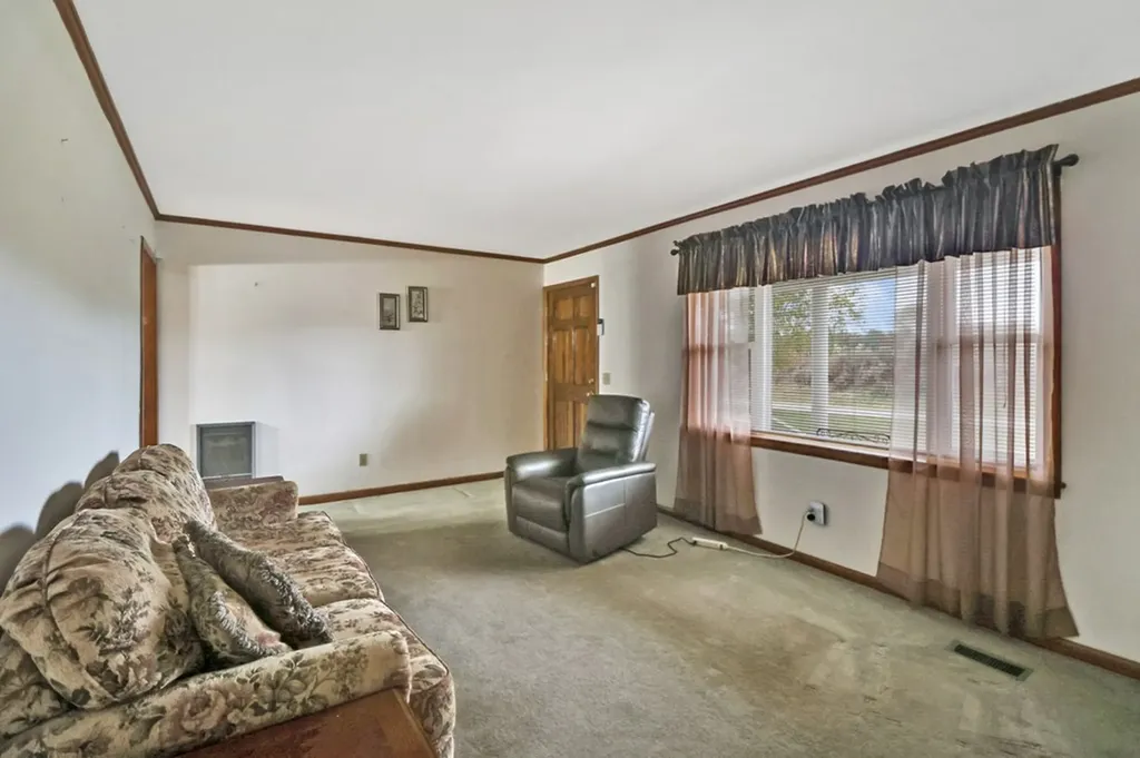 8324 Smithville Highway Mcminnville TN 37110