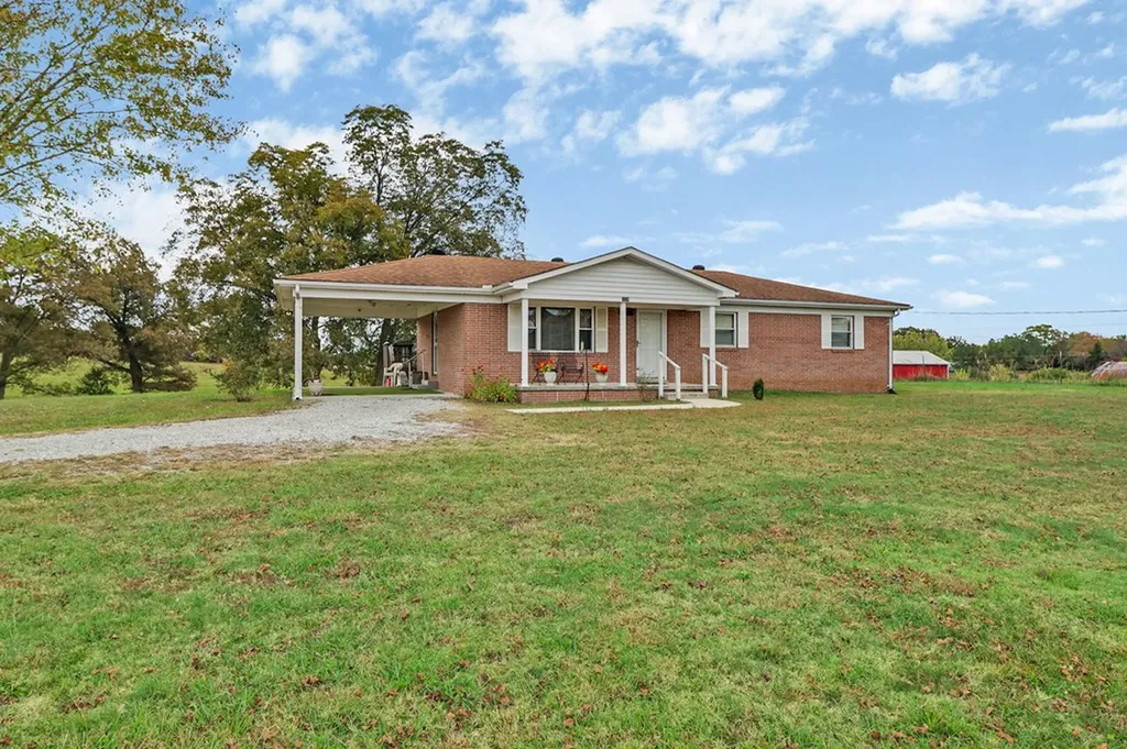8324 Smithville Highway Mcminnville TN 37110