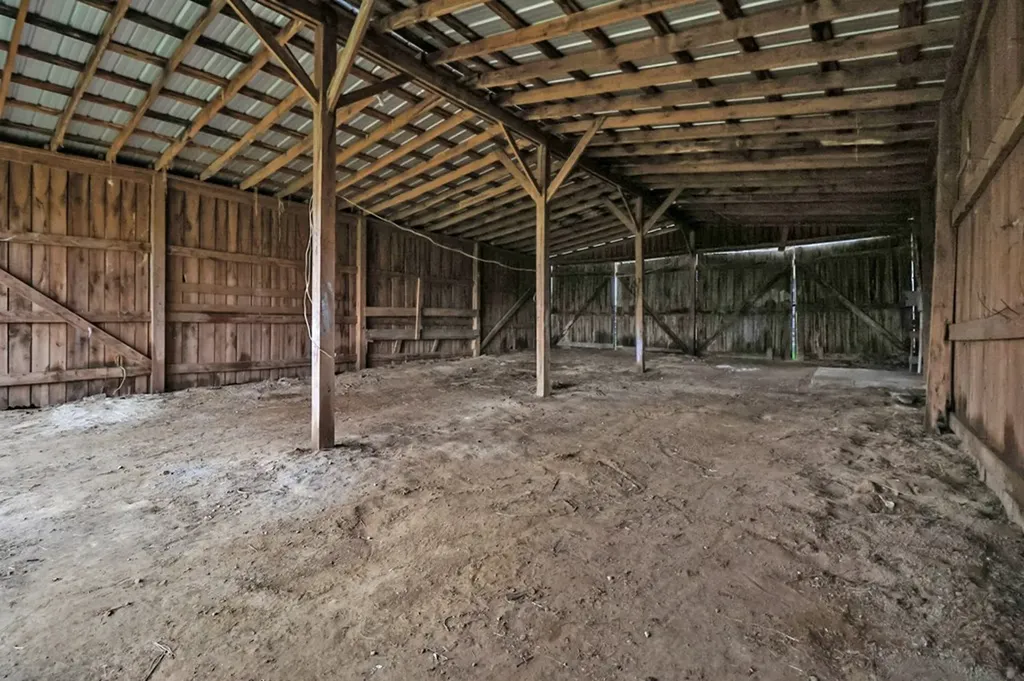 8324 Smithville Highway Mcminnville TN 37110