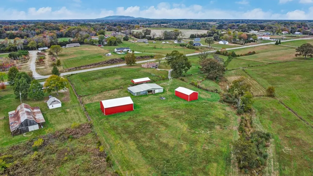 8324 Smithville Highway Mcminnville TN 37110