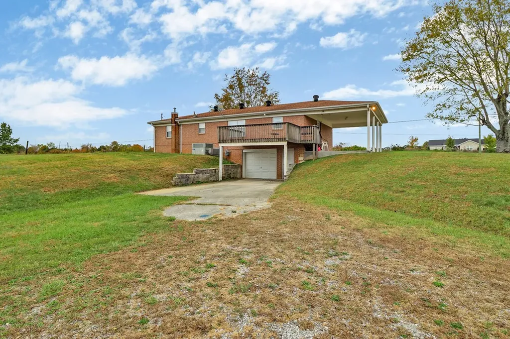 8324 Smithville Highway Mcminnville TN 37110