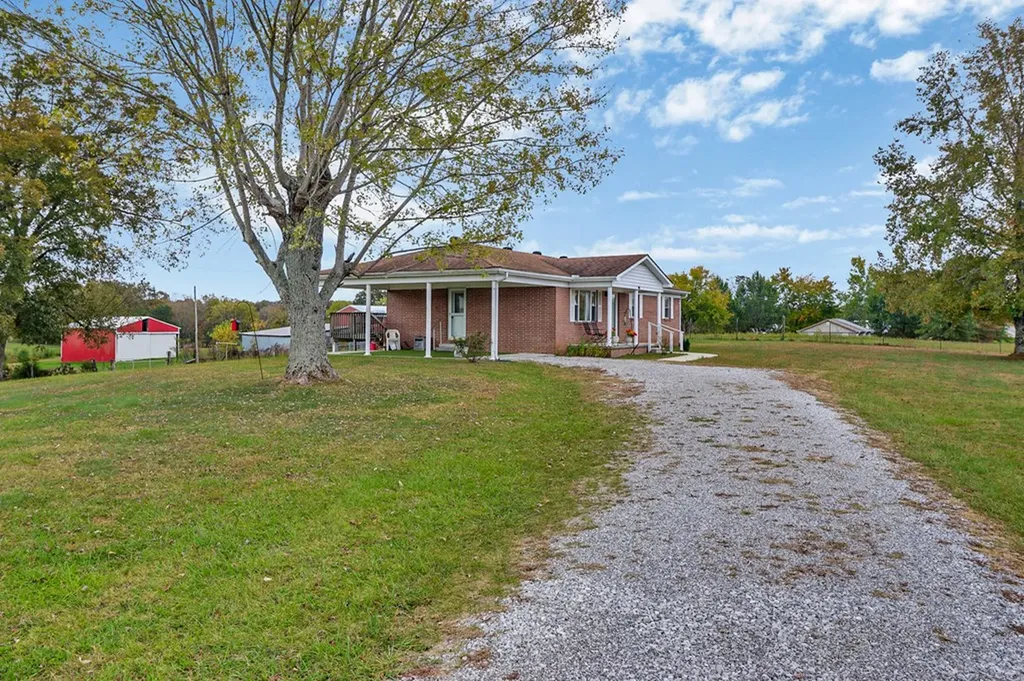 8324 Smithville Highway Mcminnville TN 37110