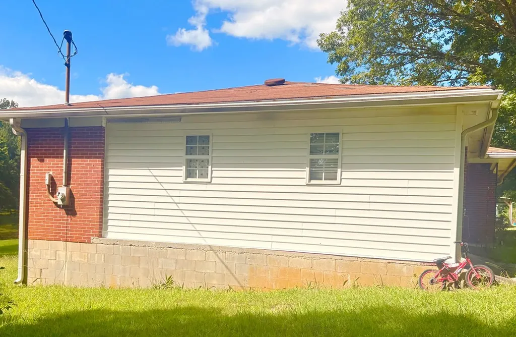 127 Simmons Road Spencer TN 38585