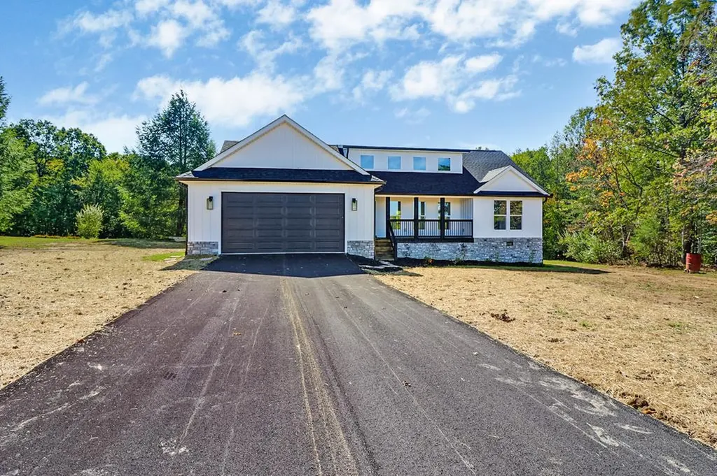 149 Falling Leaf Road Jamestown TN 38556