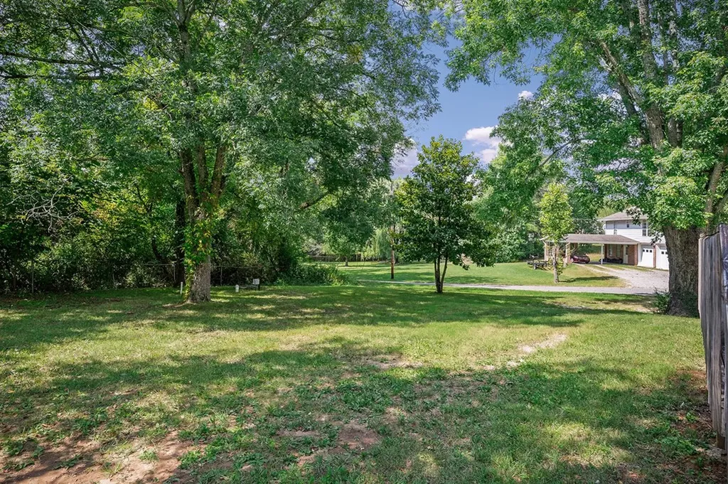 1212 Crescent Drive Cookeville TN 38501-1511