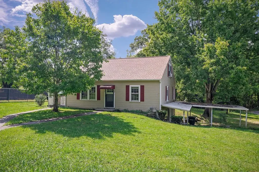 1212 Crescent Drive Cookeville TN 38501-1511