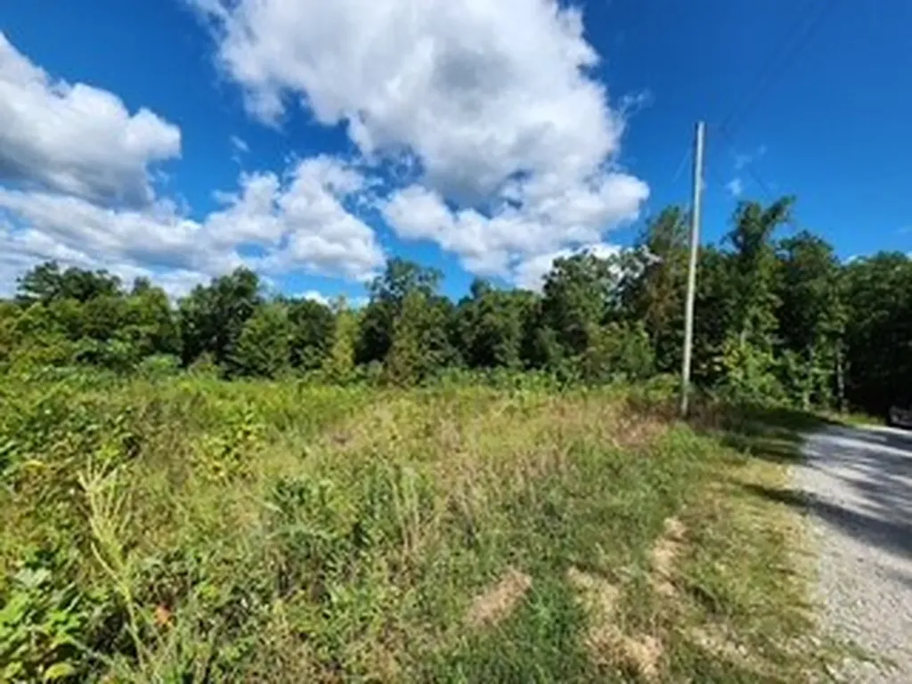 14.34AC Tomahawk Road Jamestown TN 38556