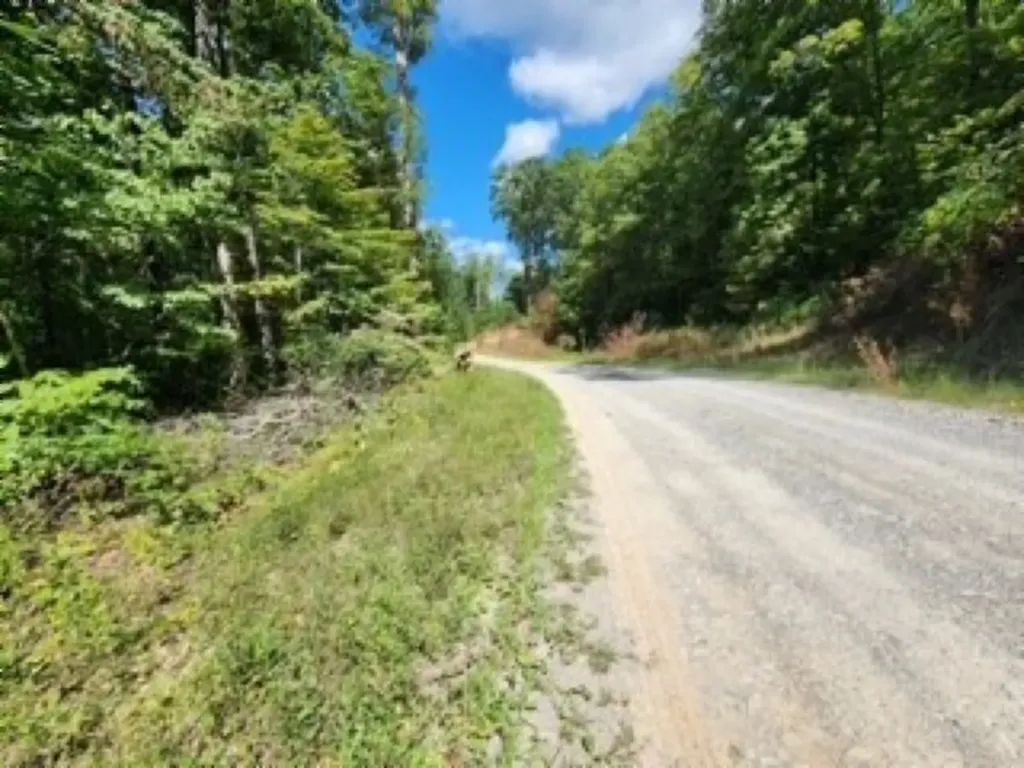 14.34AC Tomahawk Road Jamestown TN 38556