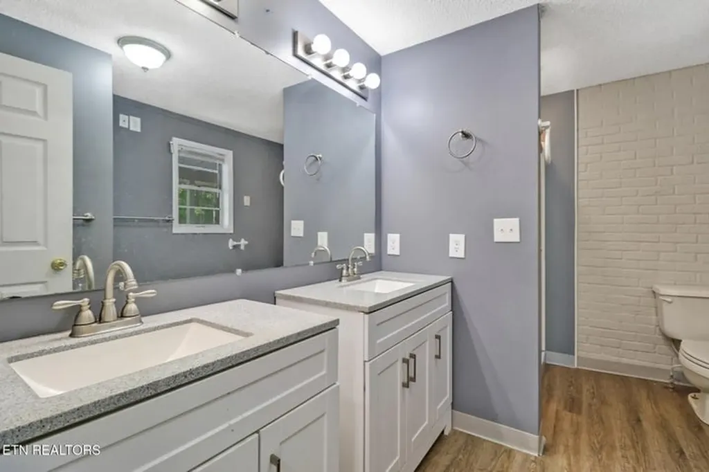 1271 Gouldstown Road Jamestown TN 38556-6387