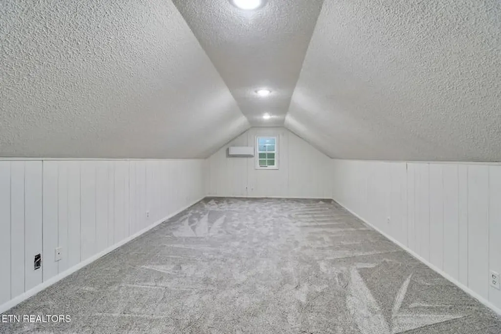 1271 Gouldstown Road Jamestown TN 38556-6387