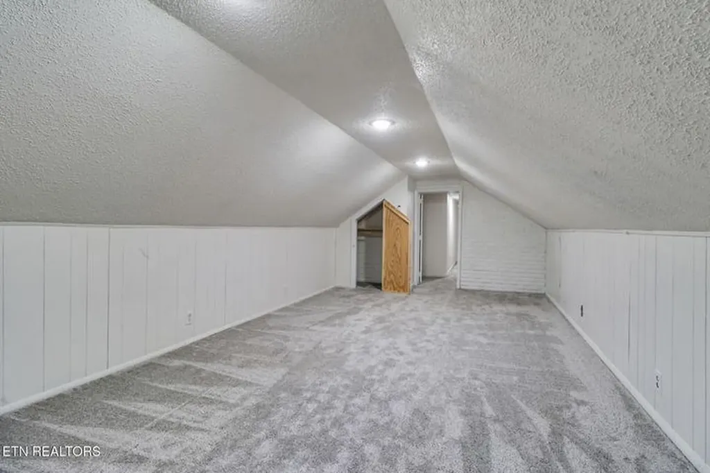 1271 Gouldstown Road Jamestown TN 38556-6387