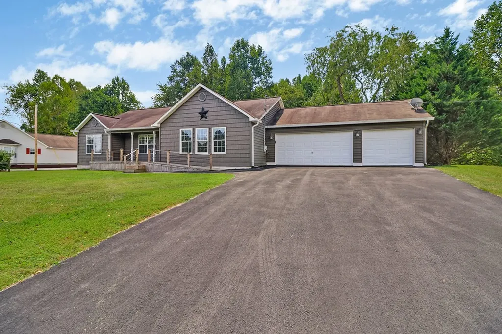 265 Addi Lane Oneida TN 37841