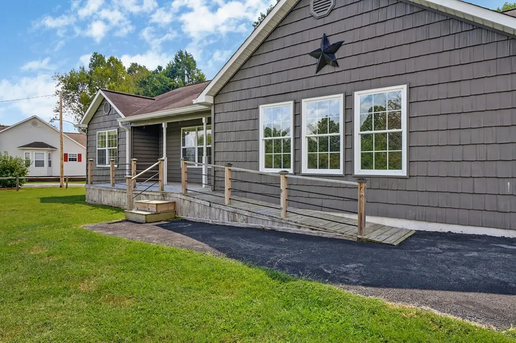 265 Addi Lane Oneida TN 37841