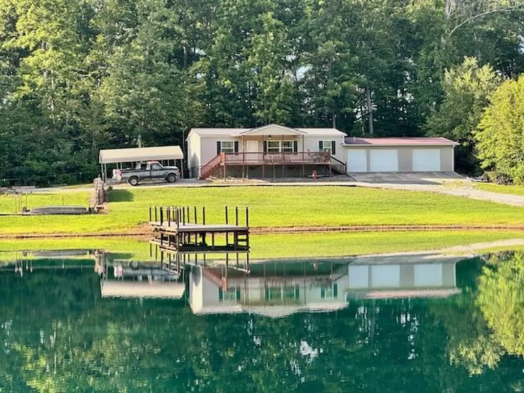 14021 Peach Stone Crawford TN 38554