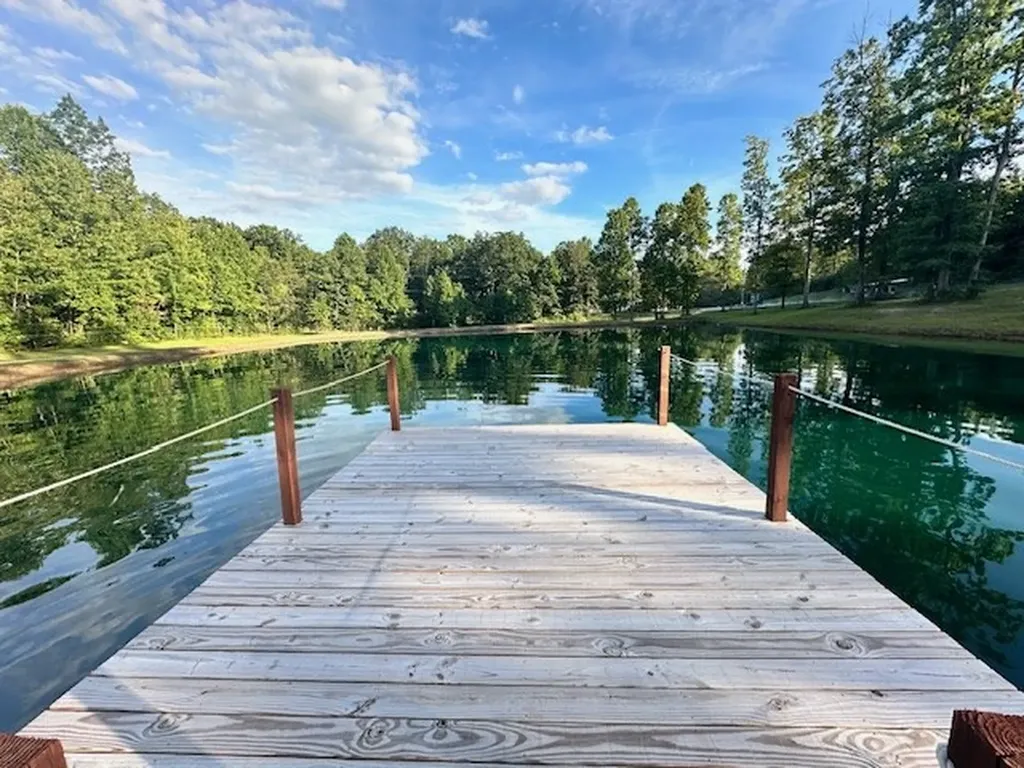 14021 Peach Stone Crawford TN 38554