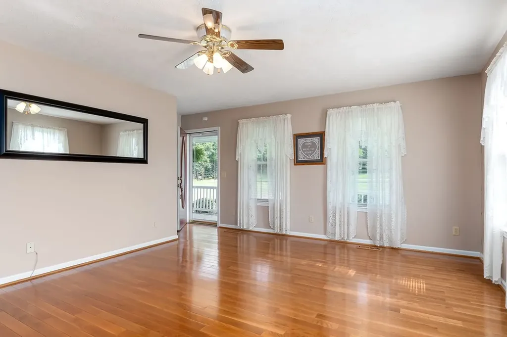 106 Swallows Lane Cookeville TN 38506