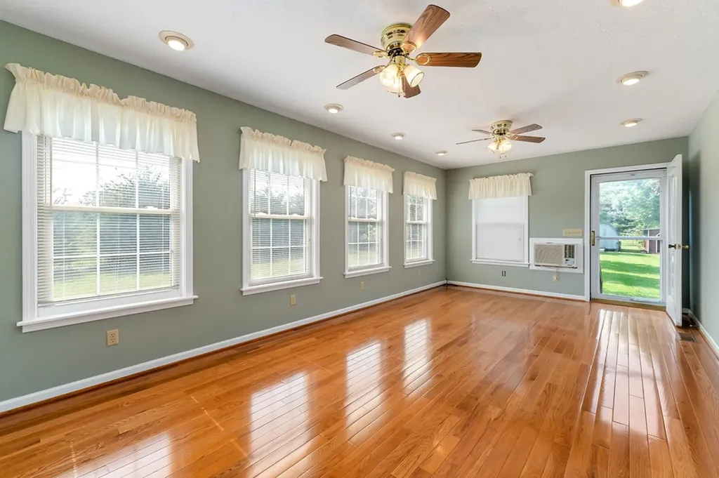 106 Swallows Lane Cookeville TN 38506