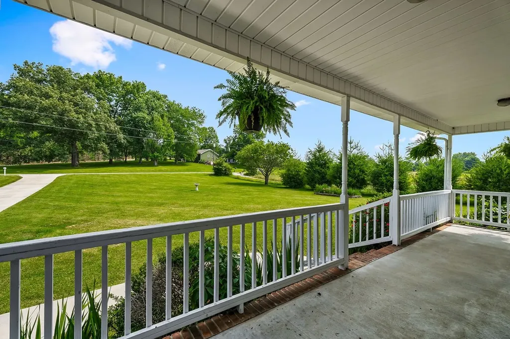 106 Swallows Lane Cookeville TN 38506