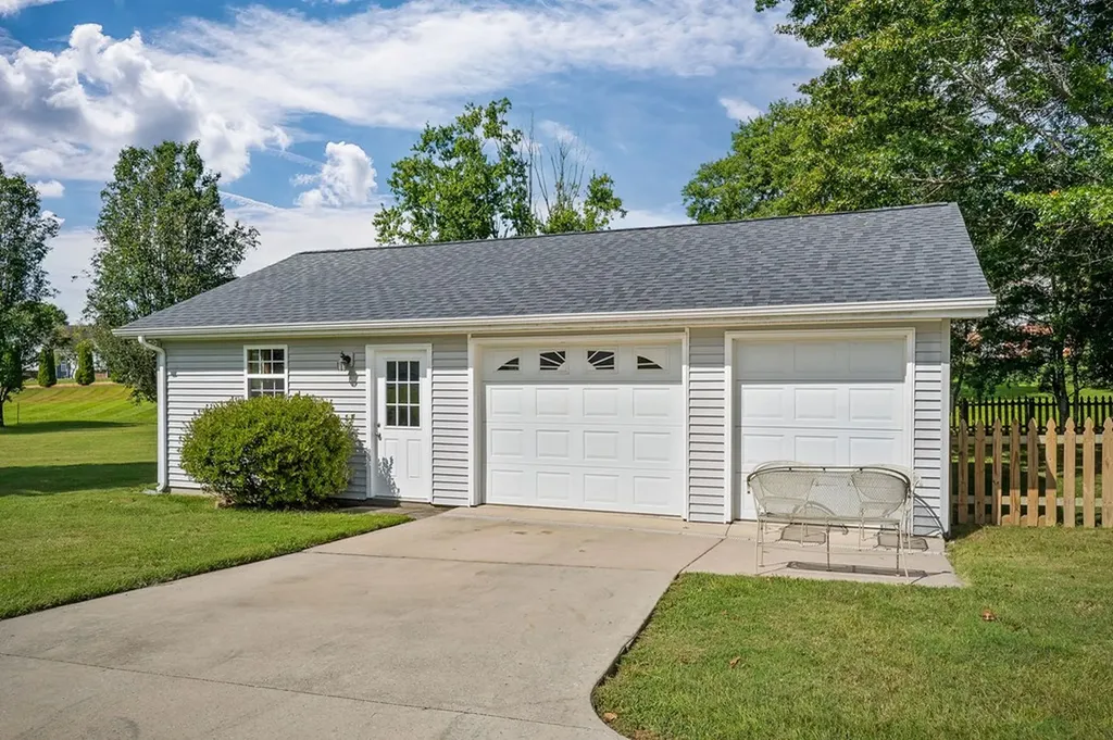 2598 Nova Circle Cookeville TN 38501