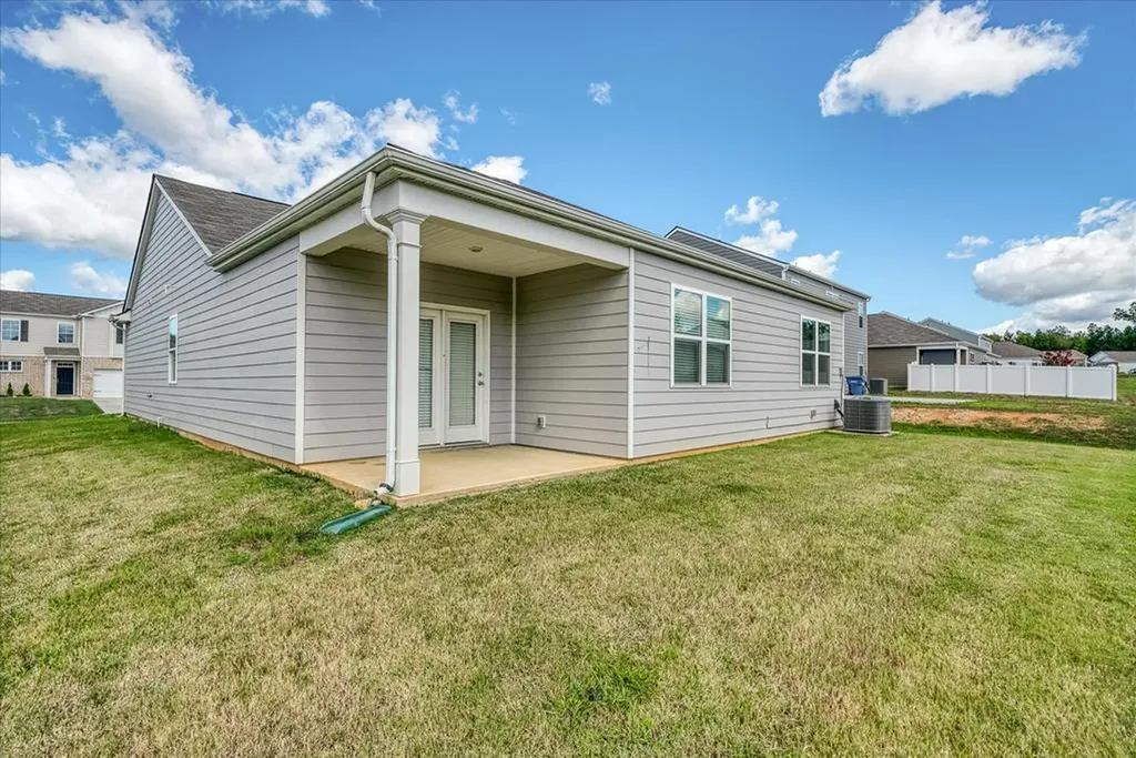 305 Oliver Way Baxter TN 38544