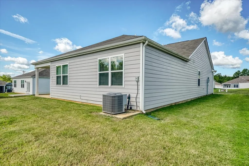 305 Oliver Way Baxter TN 38544