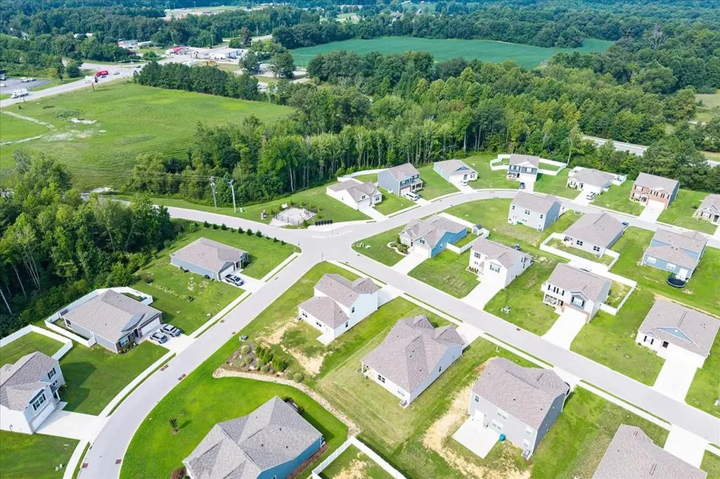 305 Oliver Way Baxter TN 38544