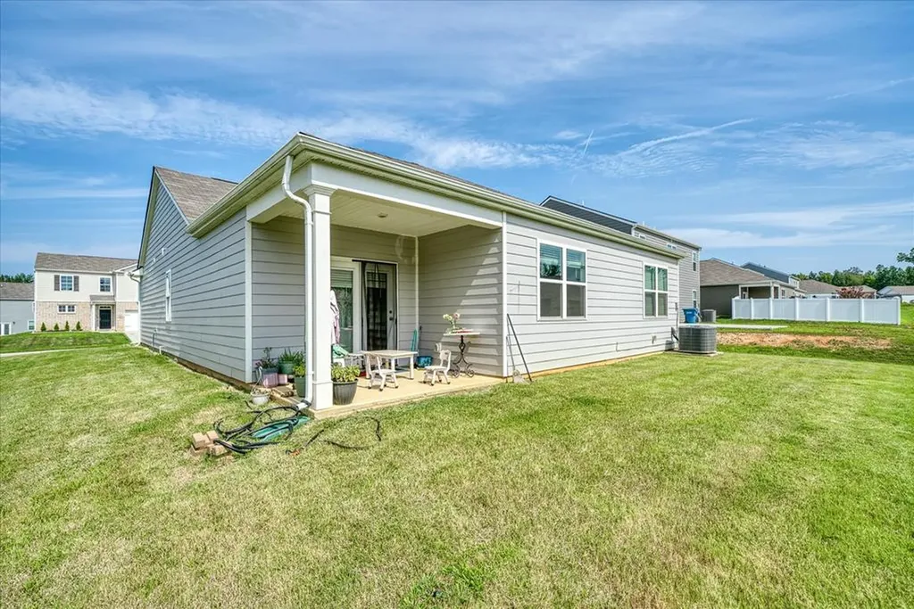 305 Oliver Way Baxter TN 38544